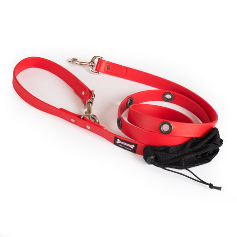 Smoochy Poochy Waterproof Leash | HandsFree | Red